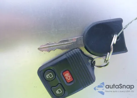 2010 Ford F-150 Stx/Xl/Xlt z USA, uszkodzony, nr VIN 1FTEX1E84AFC33271